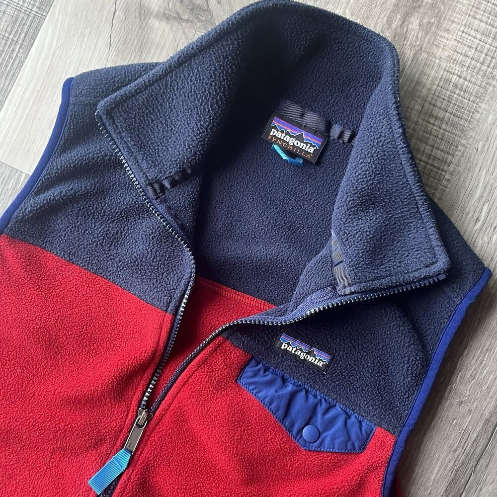 Patagonia Mens Small Synchilla Snap-T Fleece Vest Red Blue Lightweight 25500